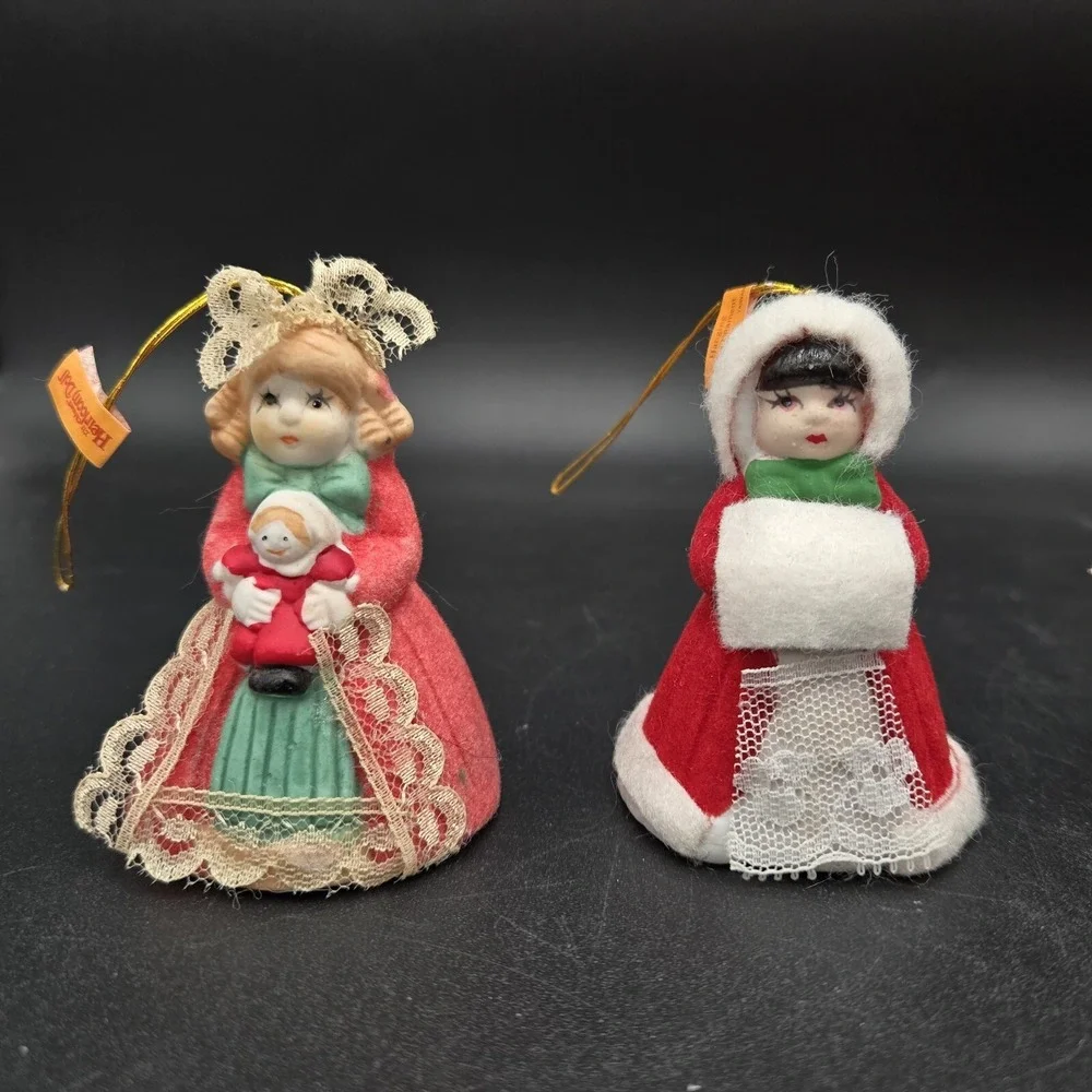 4 Vtg Bell Girl Figurine Figure Ornament‎ Christmas Caroler Jasco Taiwan
